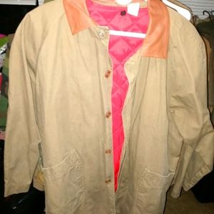 Men medium can fit size large hunting jacket/coat